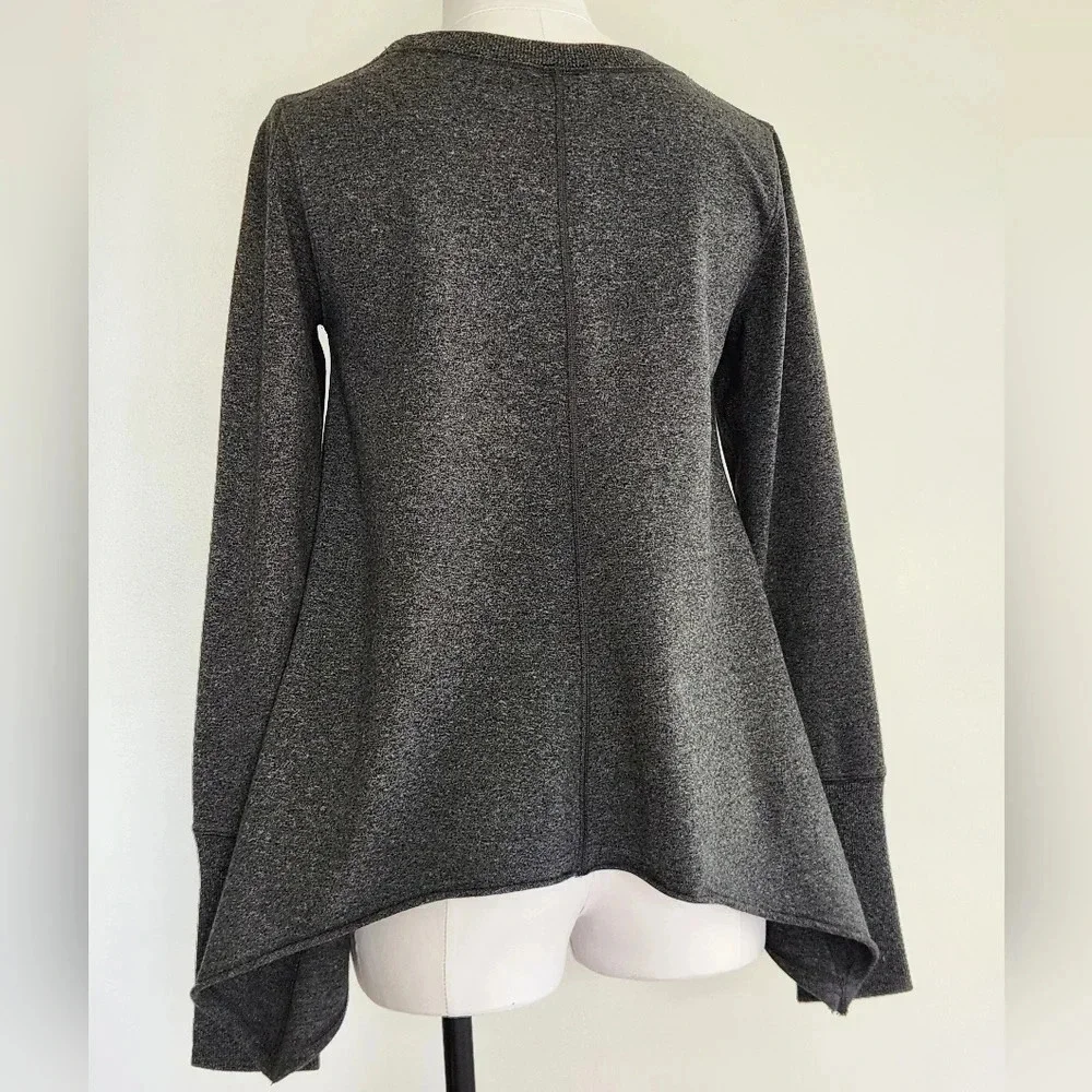 || LULULEMON || crew neck sweatshirt, waist length